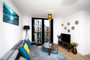Absolute Stays on Essex - Chinatown - Hippodrome - Alexandra Theatre - Bull Ring - The Rep - B'Ham Intl Airport - Free WiFi - Free Parking - Contractors - Corporates